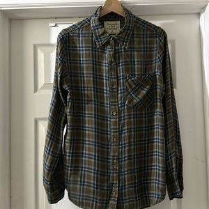 Abercrombie SZ M ladies green plaid button front shirt with breast pocket